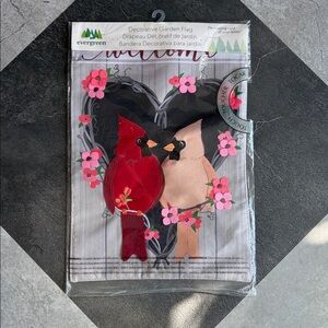 NWT - Evergreen Appliqué Garden Flag - Cardinals in Love